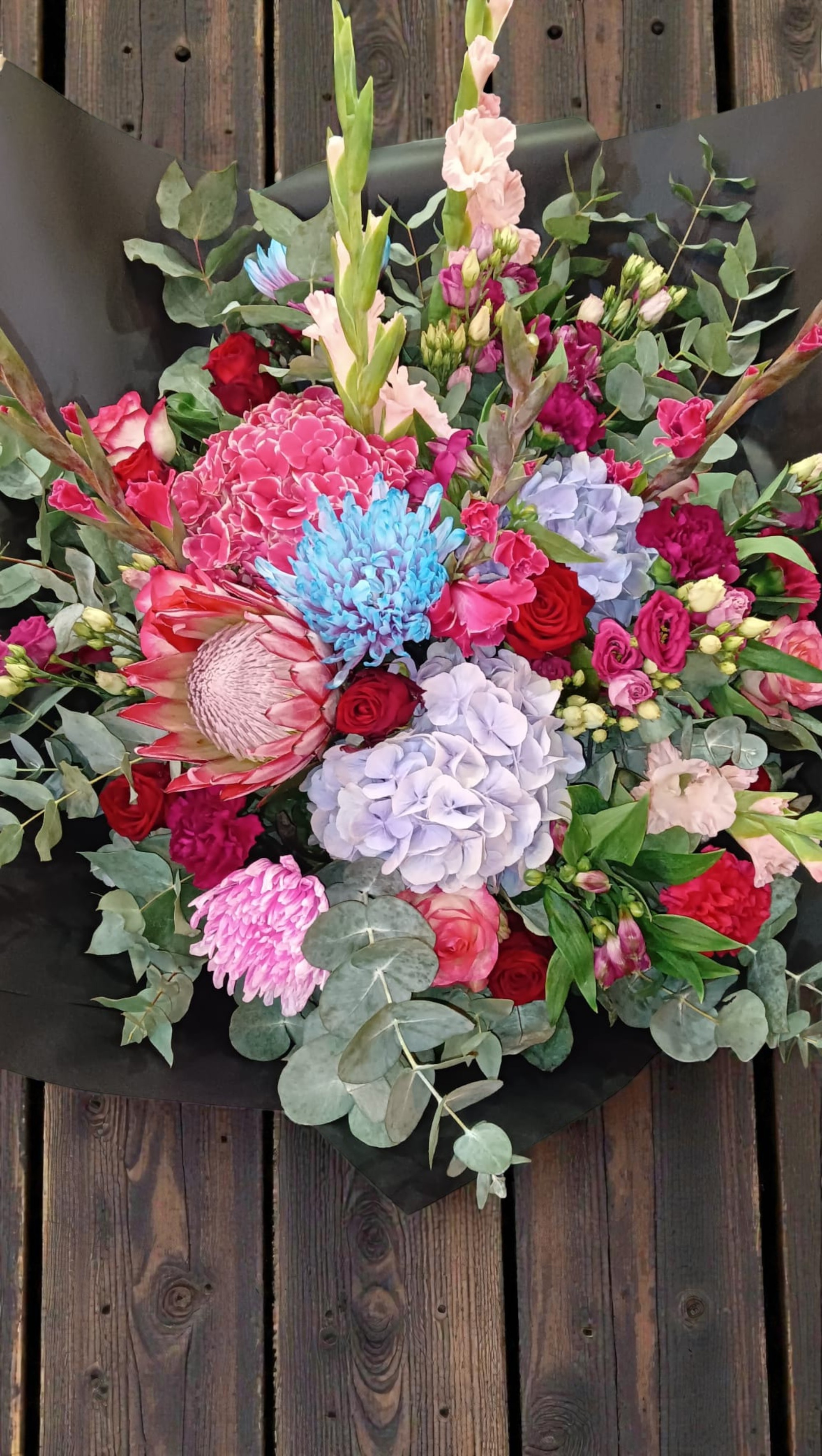 Pur — Minimalistischer Weißton‑Strauß